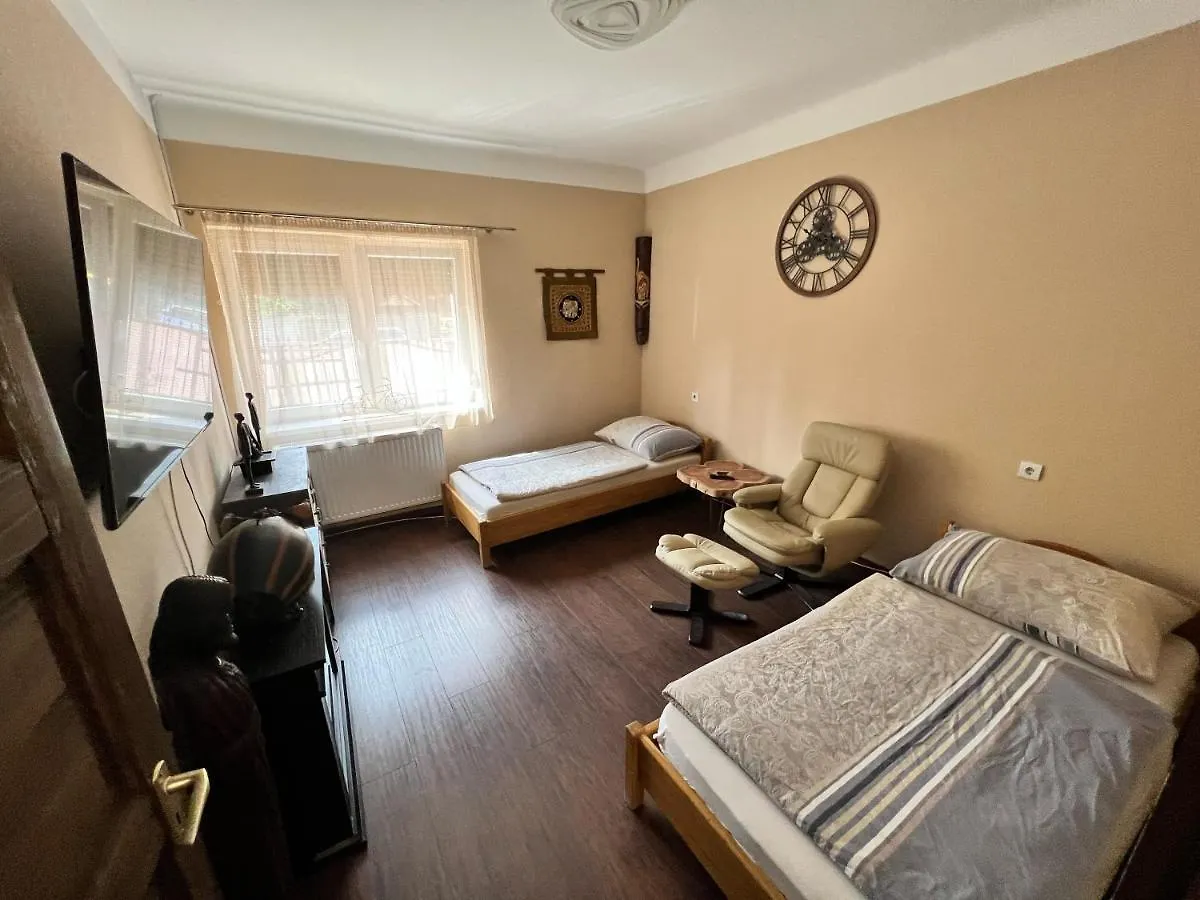 Feher Galamb Apartman location