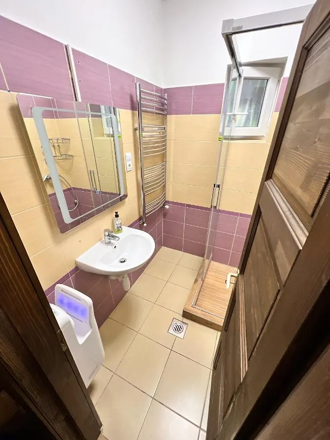 Apartment Feher Galamb Apartman Gyal
